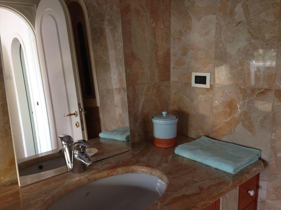 Arma di taggia apartment Bagian luar foto